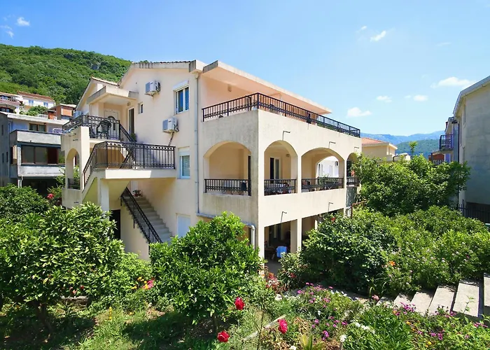 Apartments Raicevic